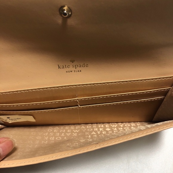Kate Spade New York Sawyer Street Amelia Wallet - Picture 3 of 4